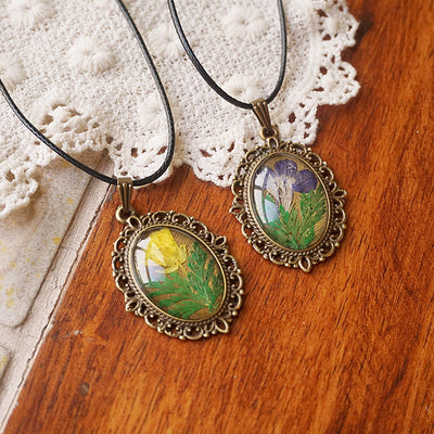 Resin Pressed Flower Necklaces - French Retro Violet & Lobelia Erinus