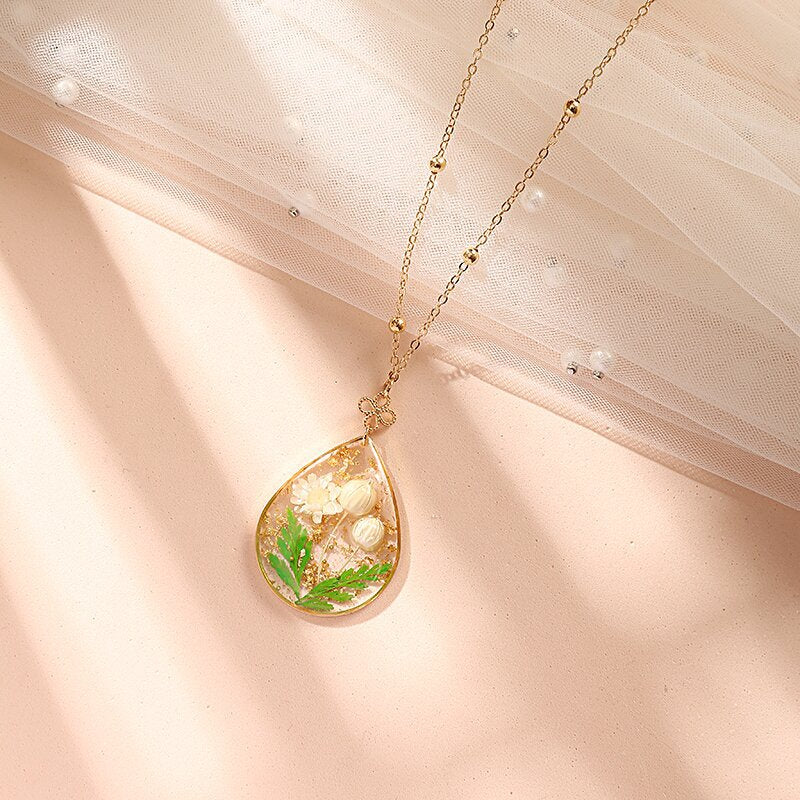 Resin Pressed Flower Necklaces - Gold Foil Tulip & Ferns