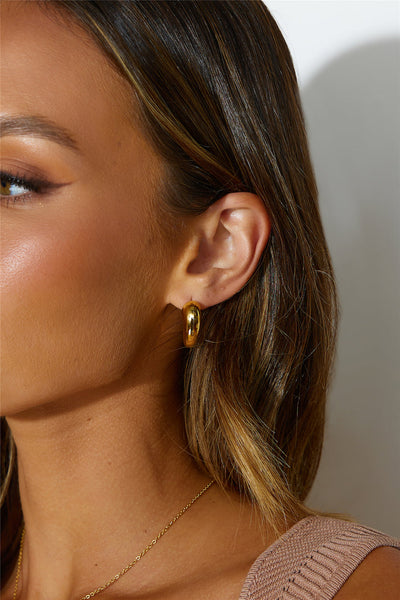 18k Gold Plated Smooth Sleek Hoop Earrings Gold