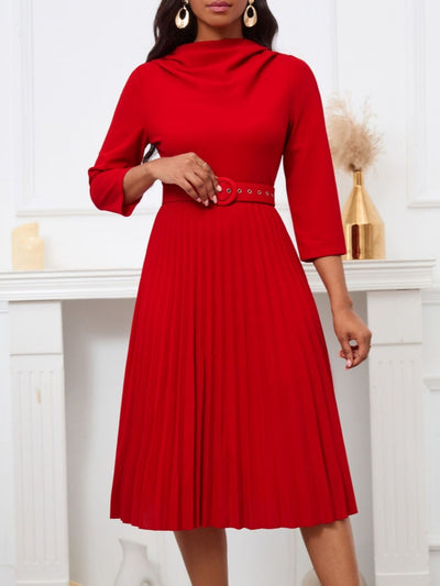 Elegant Solid Color Pleated Dress with Belt