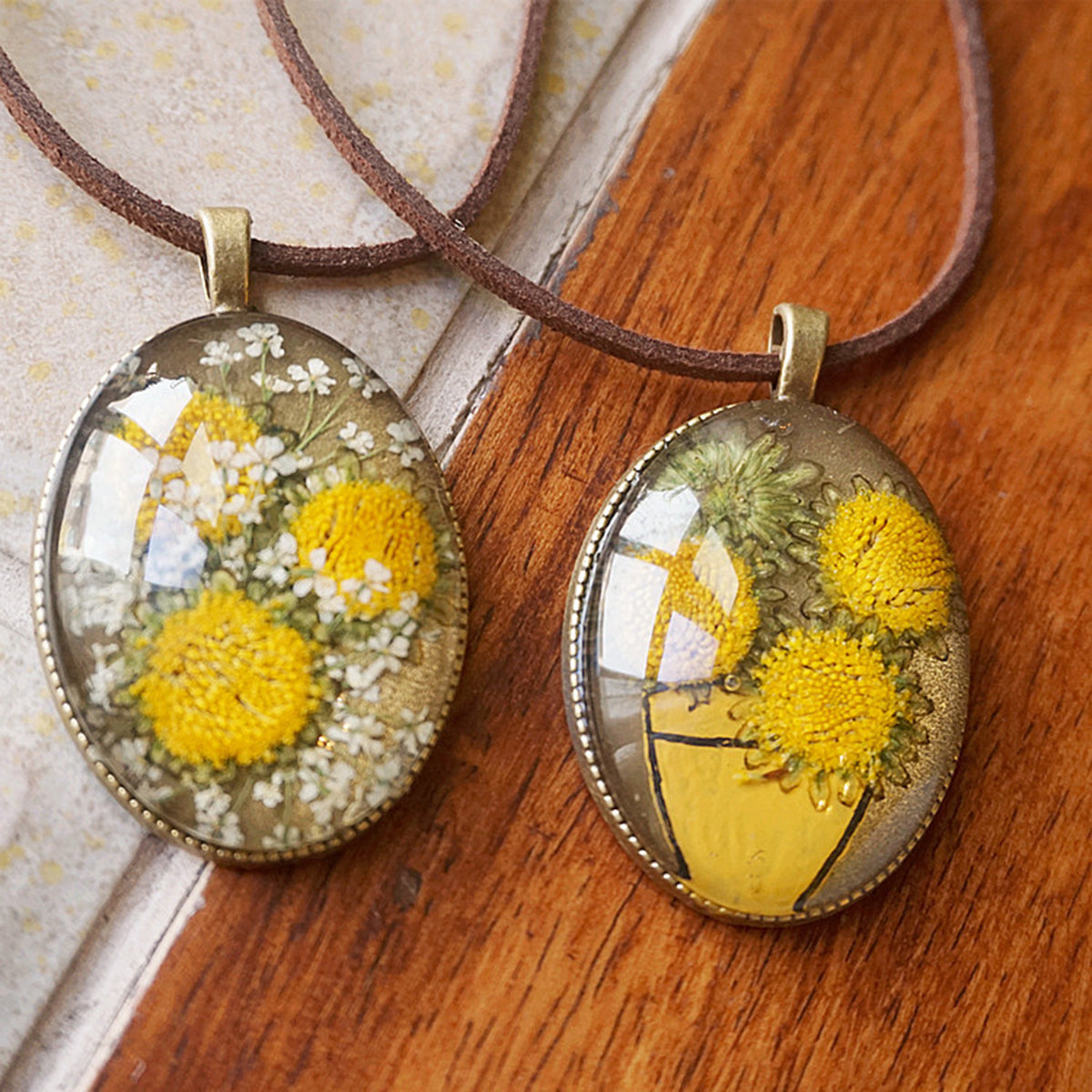Resin Pressed Flower Necklaces - Van Gogh Sunflower
