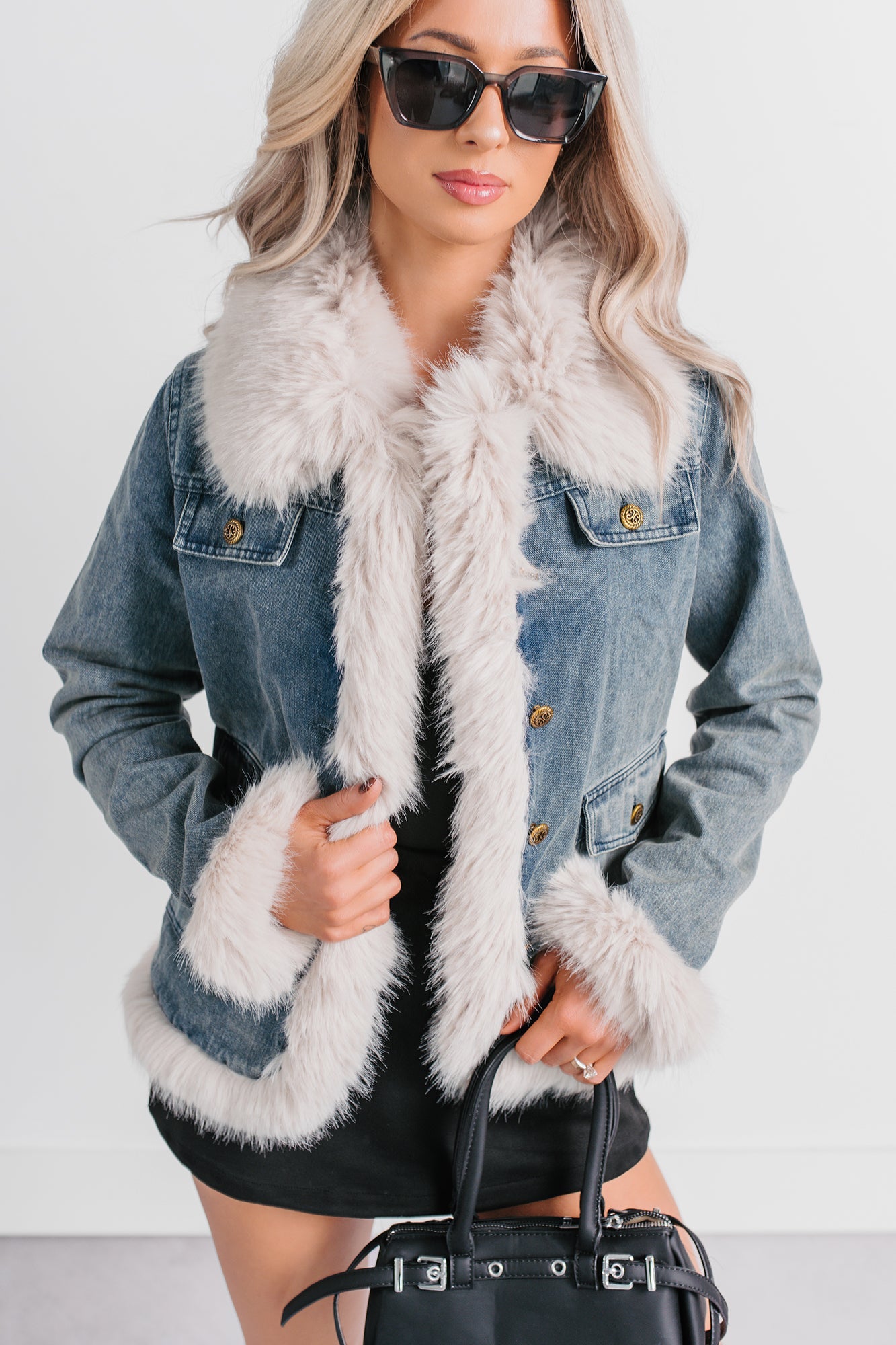 Easy Talker Faux Fur Trim Denim Coat (Denim Blue)