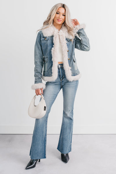 Easy Talker Faux Fur Trim Denim Coat (Denim Blue)