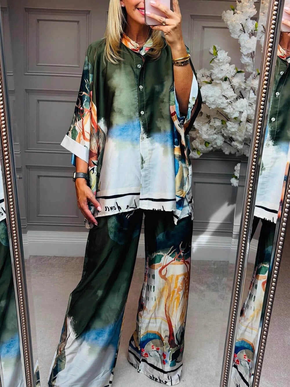 Unique Satin Roman Print Wide Leg Pants Set