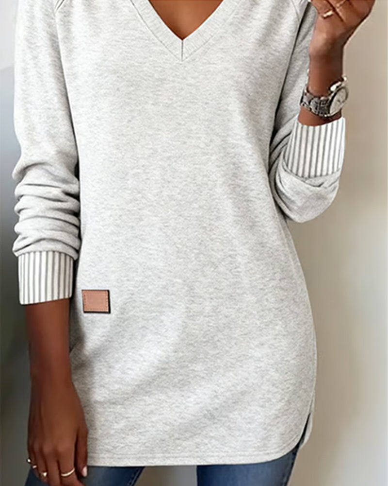Stella® | Fashionable Sweatshirt with V-Neck
