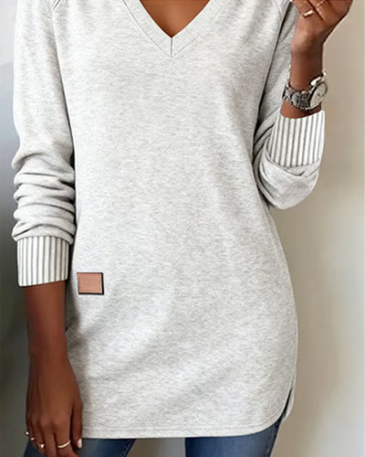 Stella® | Fashionable Sweatshirt with V-Neck